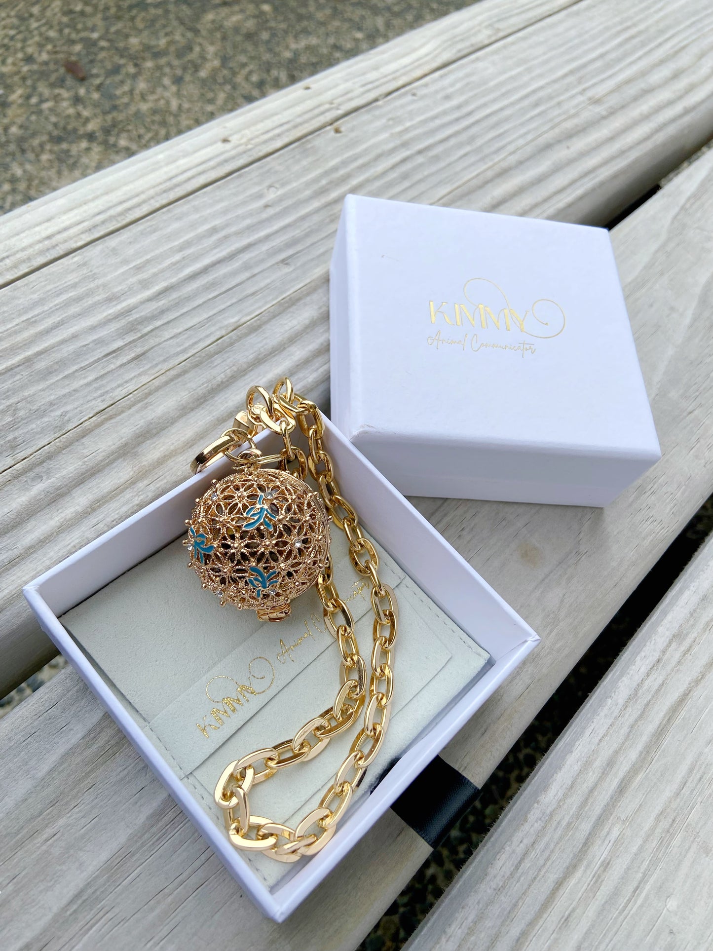 Personalized Orchid & Gold Lace Sphere Keychain | Premium Edition